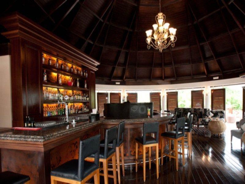Secrets St. James (Adults Only) Бухта Монтего Экстерьер фото